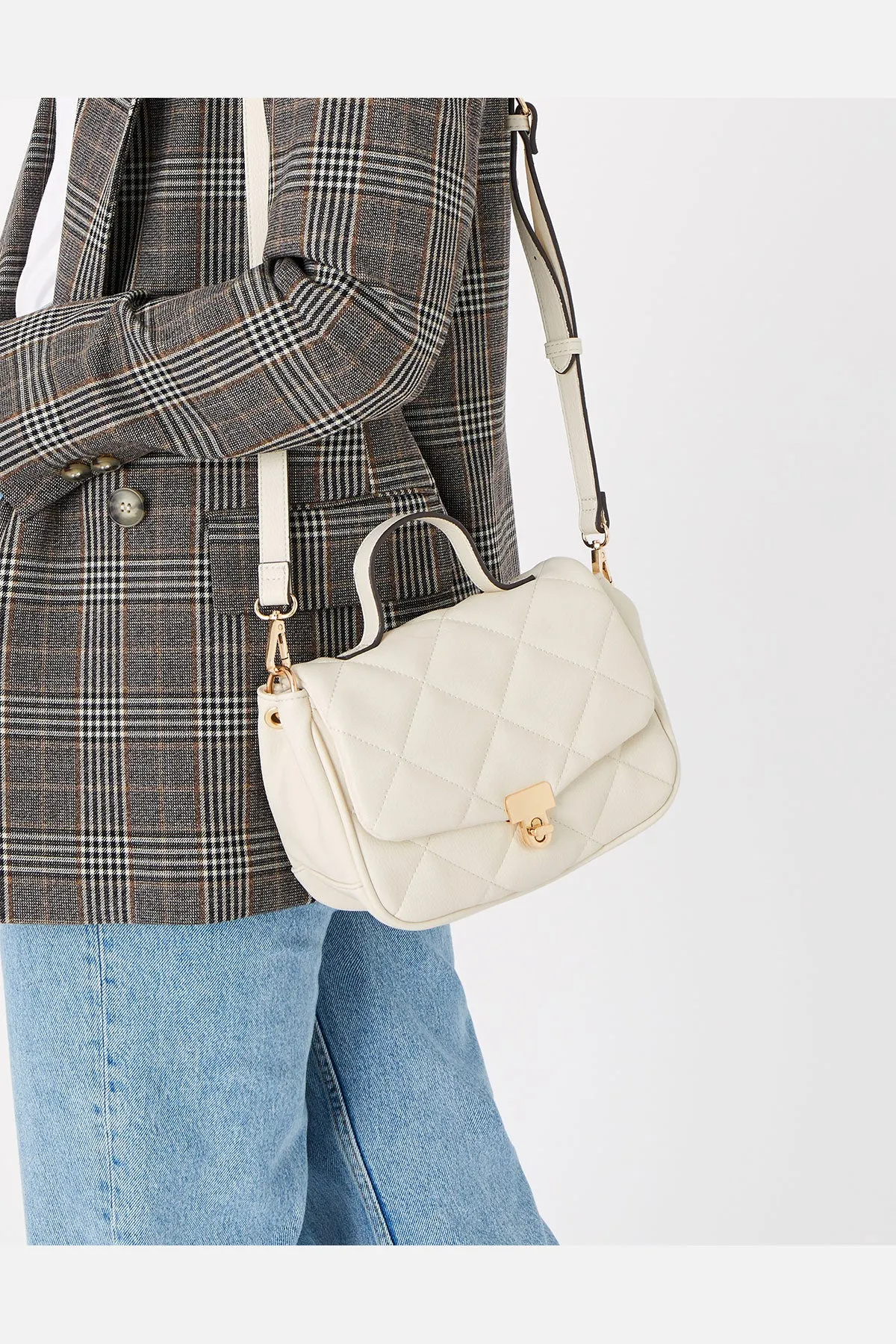 ACCESSORIZE