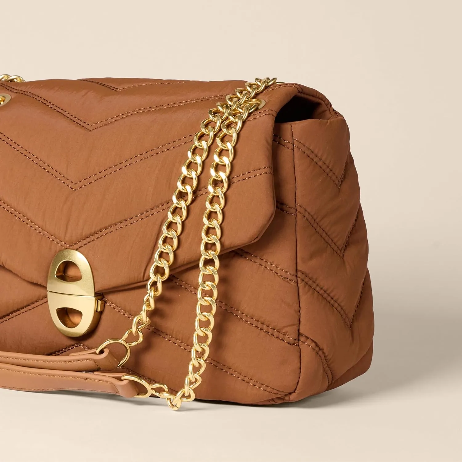 Amazon Essentials Soft Quilted Flap Bag