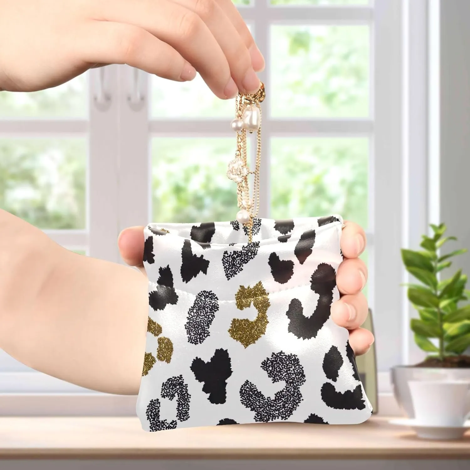 Animal Skin Leopard Coin Purse for Men Women Leather Custom Squeeze Small Change Purse for Girls
