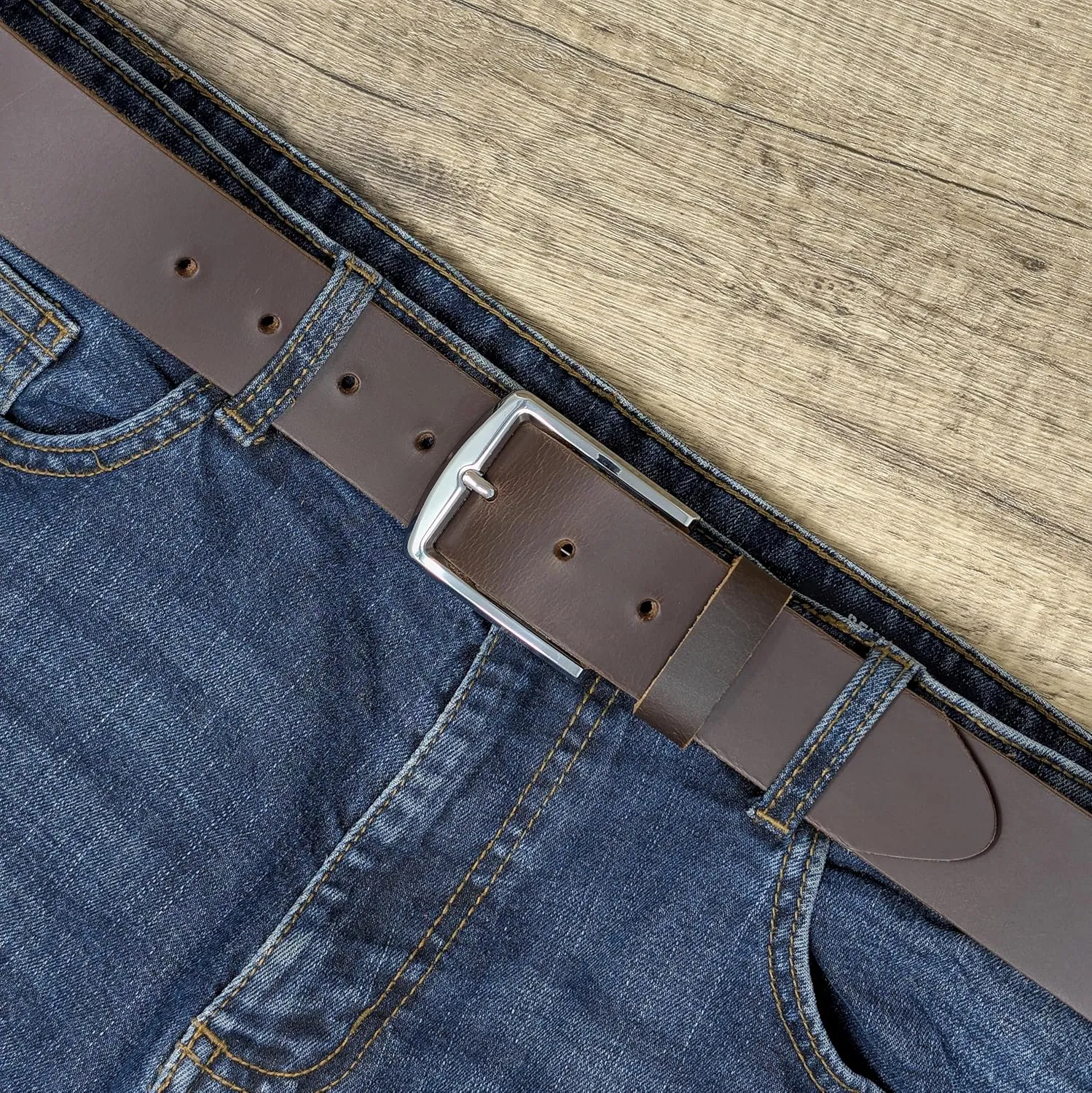 Ashford Ridge Made in England 40mm Full Grain Leather Belt with Classic Buckle