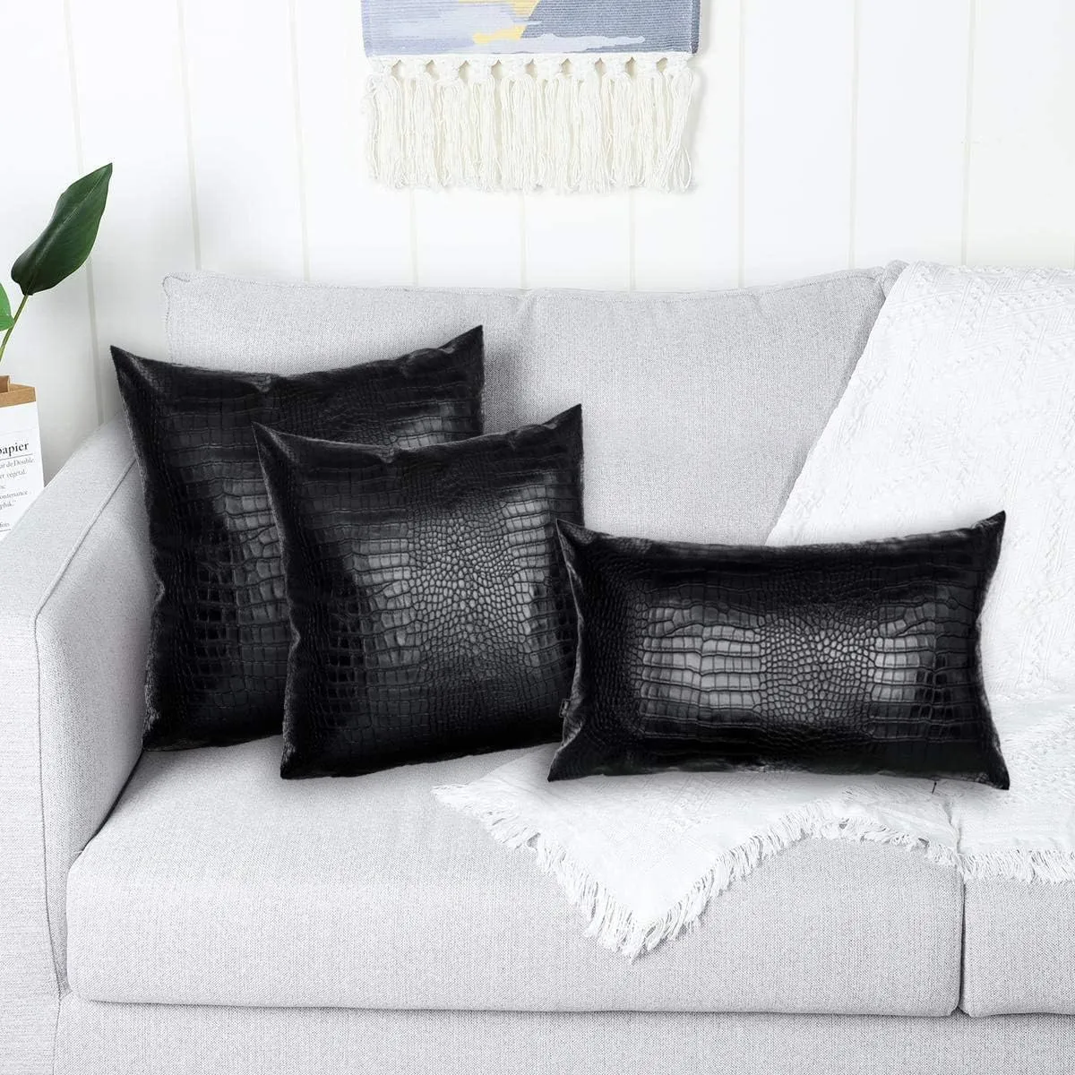 Black Crocodile Skin Thick Soft Faux Leather Pillow Cover, 18x18 Inches Crocodile Throw Pillow Case Farmhouse Decor Minimalist Accent Decorative Sofa Cushion Thick & Soft Covers