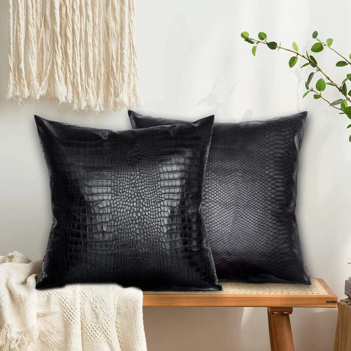 Black Crocodile Skin Thick Soft Faux Leather Pillow Cover, 18x18 Inches Crocodile Throw Pillow Case Farmhouse Decor Minimalist Accent Decorative Sofa Cushion Thick & Soft Covers