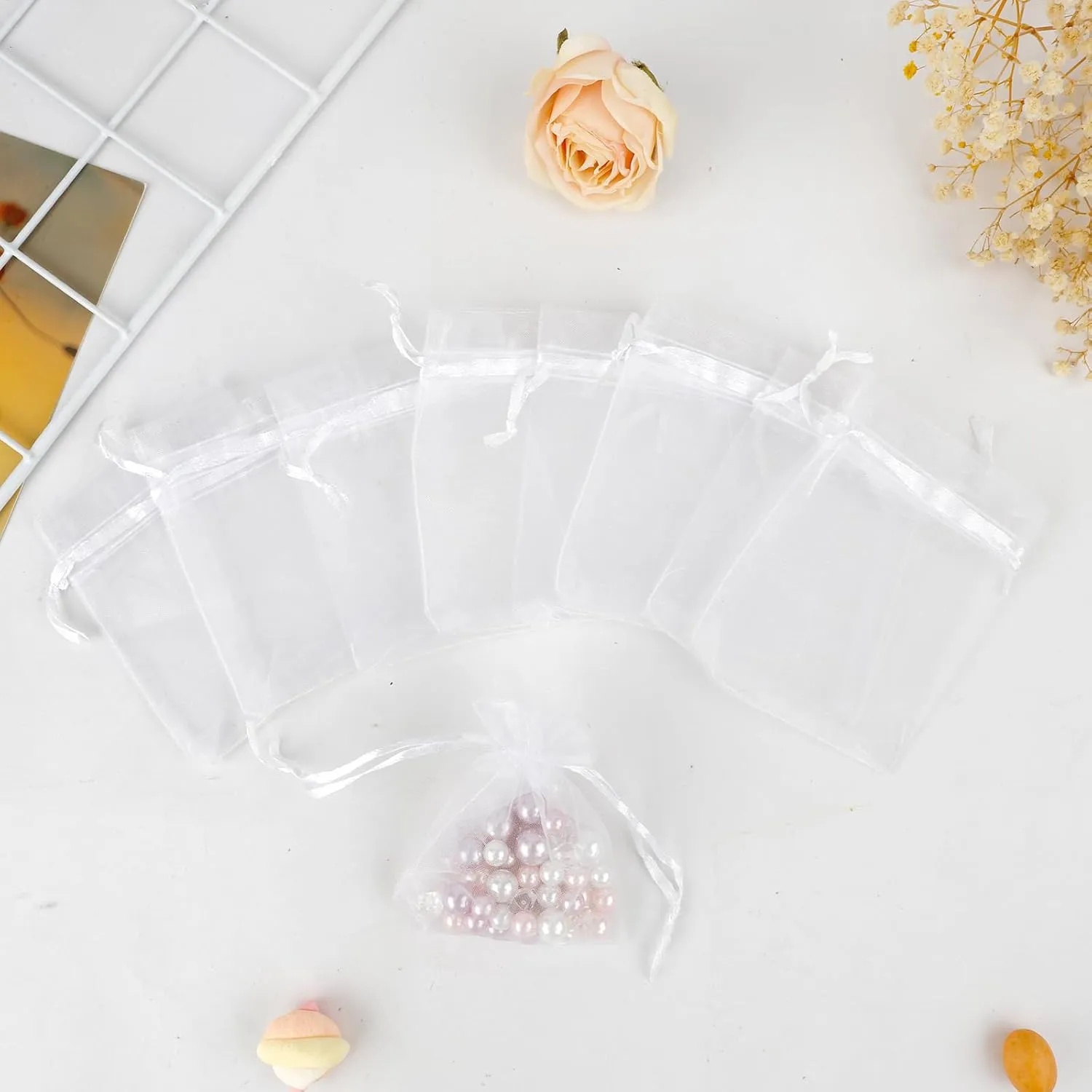 BOEIAC Organza Bags, White Organza Bags, 50Pcs, Sheer Organza Bags 3 x 4 inch, Jewelry Gift Bags, Party Favor Bags with Drawstring, Mesh Gift Pouches Mini Candy Bags for Wedding Christmas Party