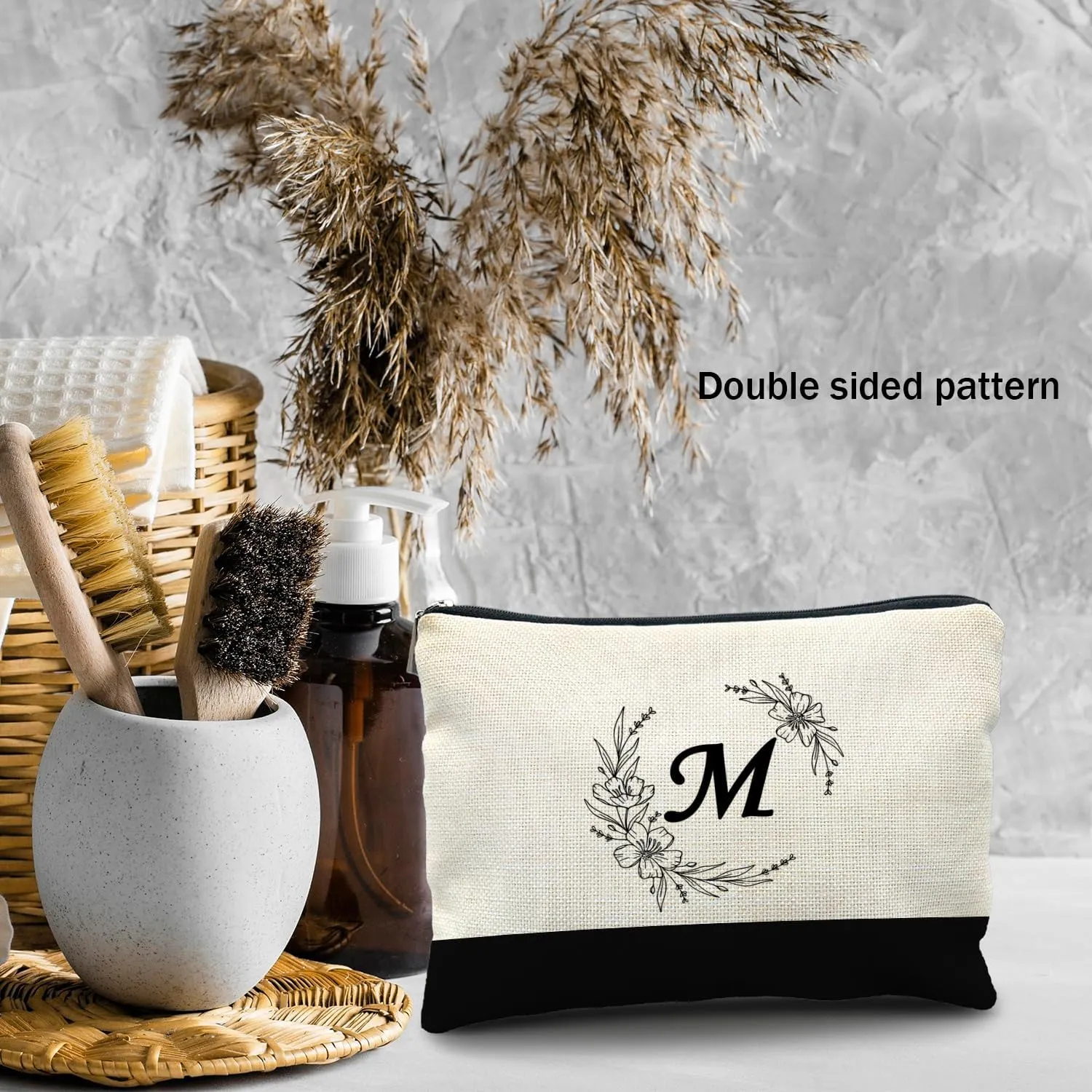 Bride Bridesmaid Cosmetic bag,personalized makeup bag,Initial Monogram Personalized makeup bag,bridesmaid gifts,personalized gifts,make up bag,monogrammed gifts for women（M）