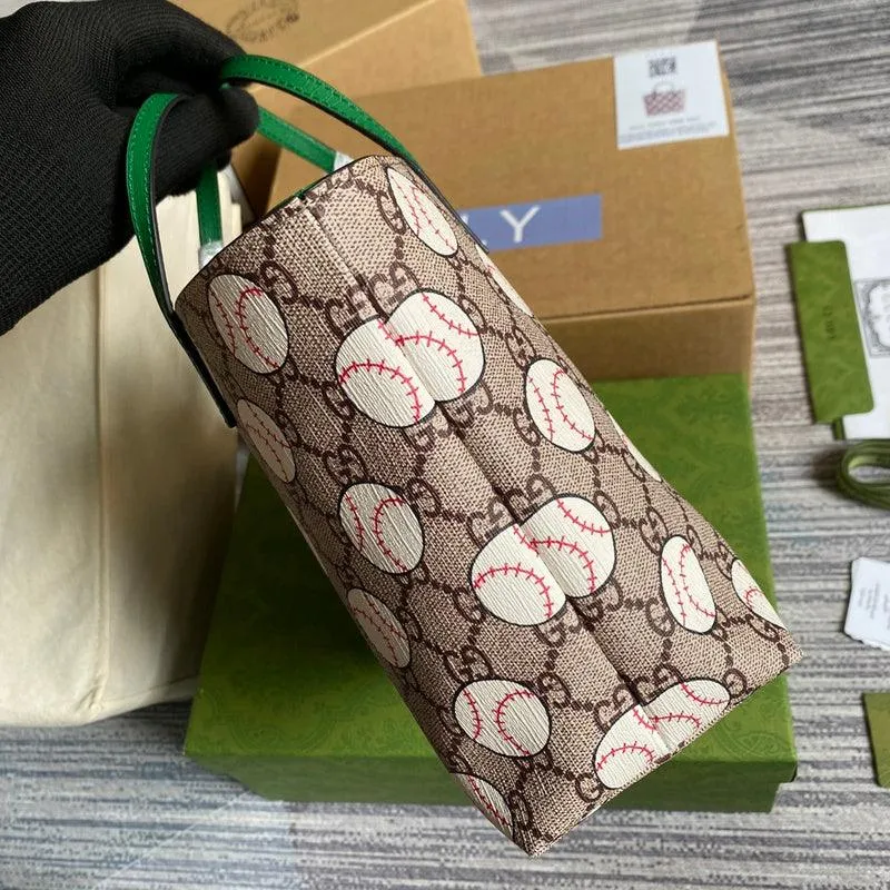 Charm - GG Bags - 1802