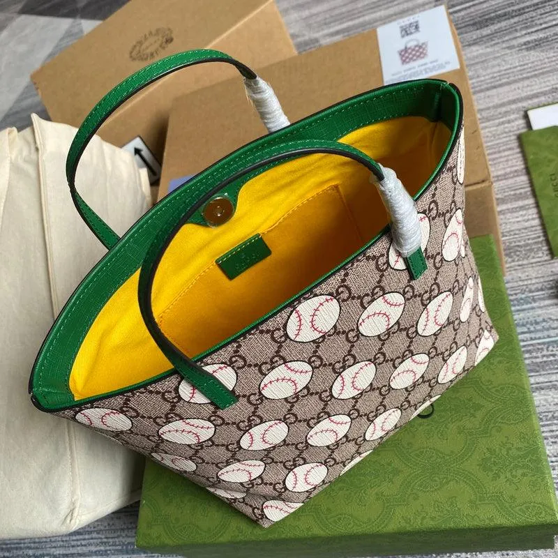 Charm - GG Bags - 1802