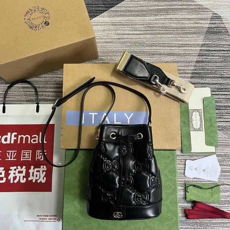 Charm - GG Bags - 881