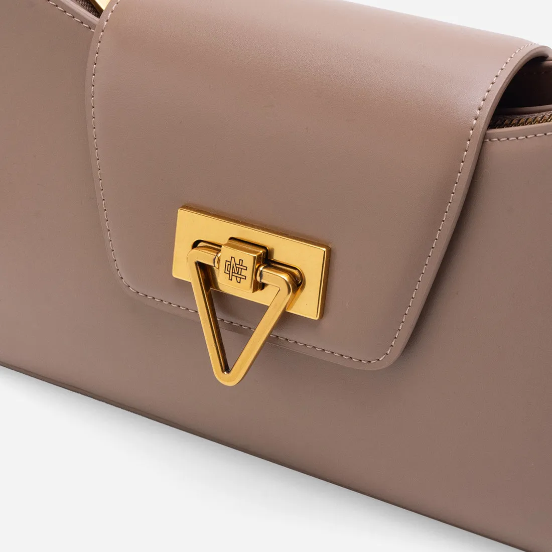 Della Shoulder Bag