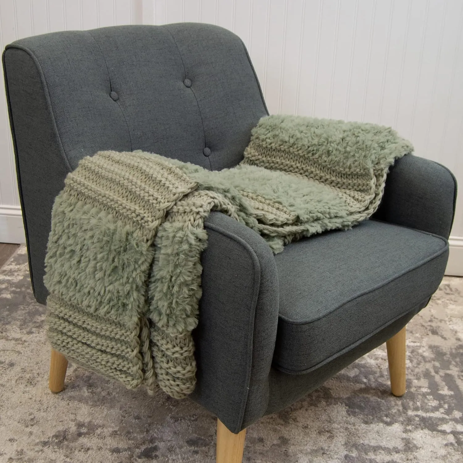 Donna Sharp Throw Blanket - Plush Knit Sage Contemporary Decorative Throw Blanket with Faux Fur Pattern