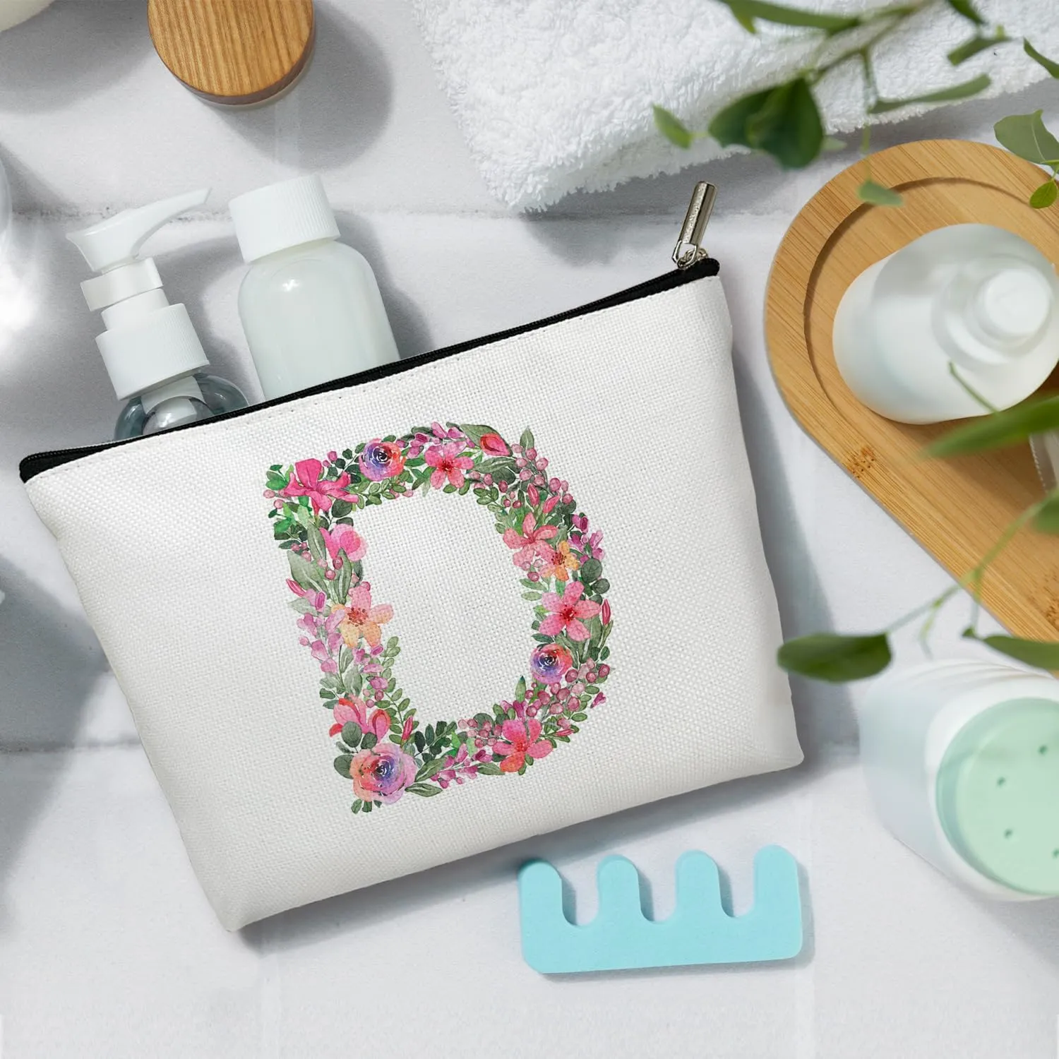 Initial Letter D Gifts for Women Mom Friend Besties Sister, Flower Monogrammed Makeup Bag, Cosmetic Travel Bag with Zipper for Mother's Day Wedding Graduation, Bride Bridesmaid Pouch Toiletry Bag - 04