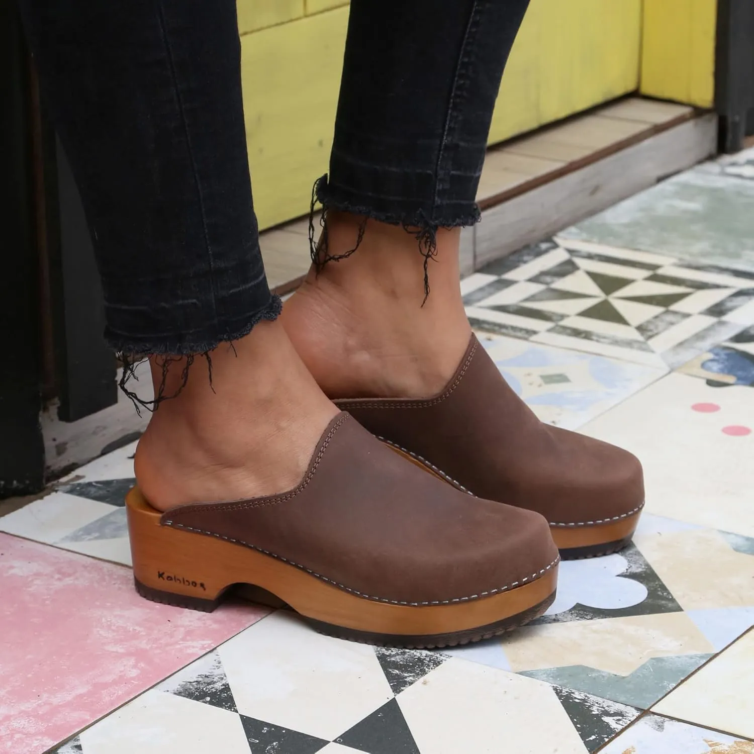 Kebba Edith - Handmade Wooden Clogs with Genuine Leather | Arch Support and Comfortable Fit | Chilean Tepa Platform and EVA Sole |Made in Villarrica, Chile