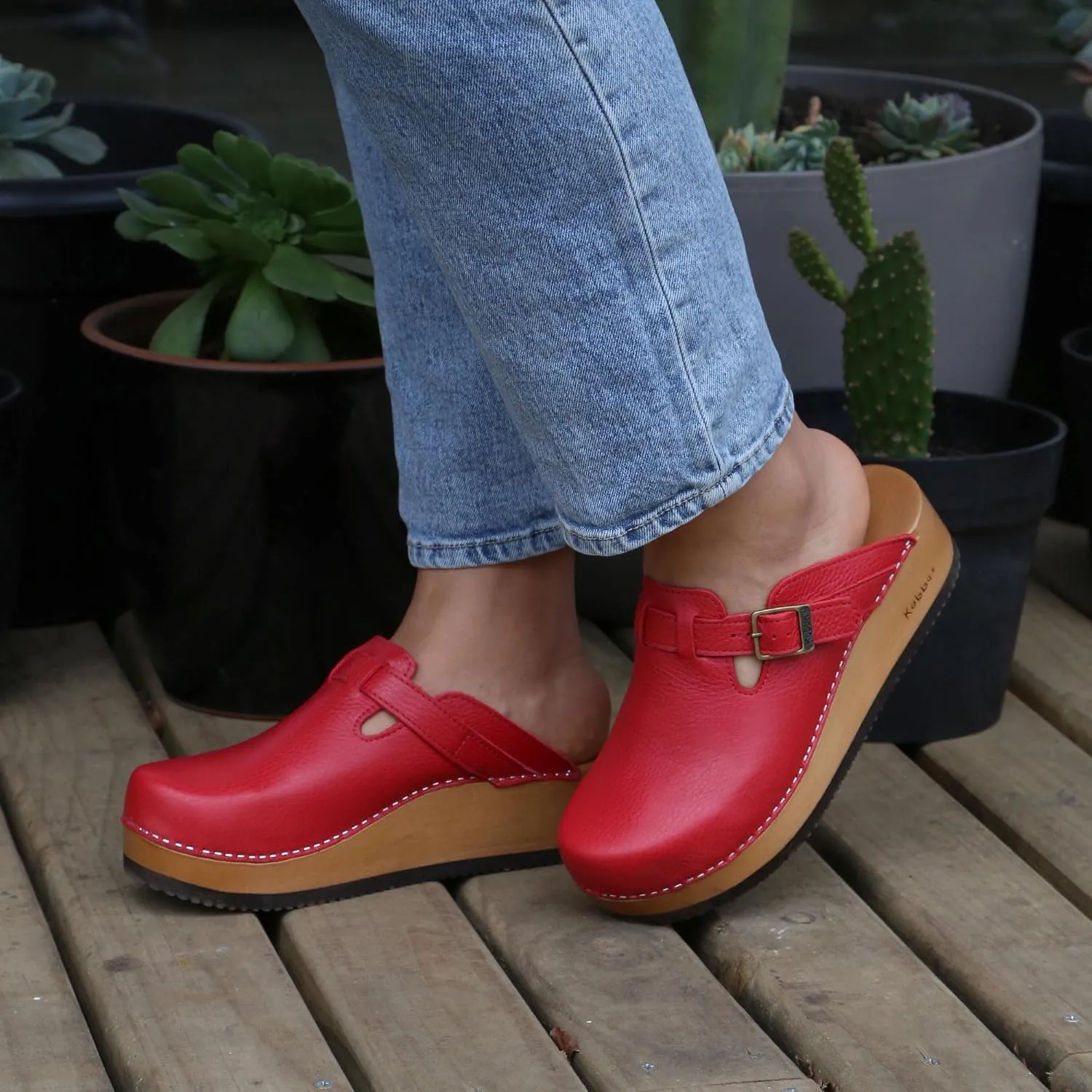 Kebba Liliane - Handmade Wooden Clogs with Genuine Leather | Arch Support and Comfortable Fit | Chilean Tepa Platform and EVA Sole |Made in Villarrica, Chile