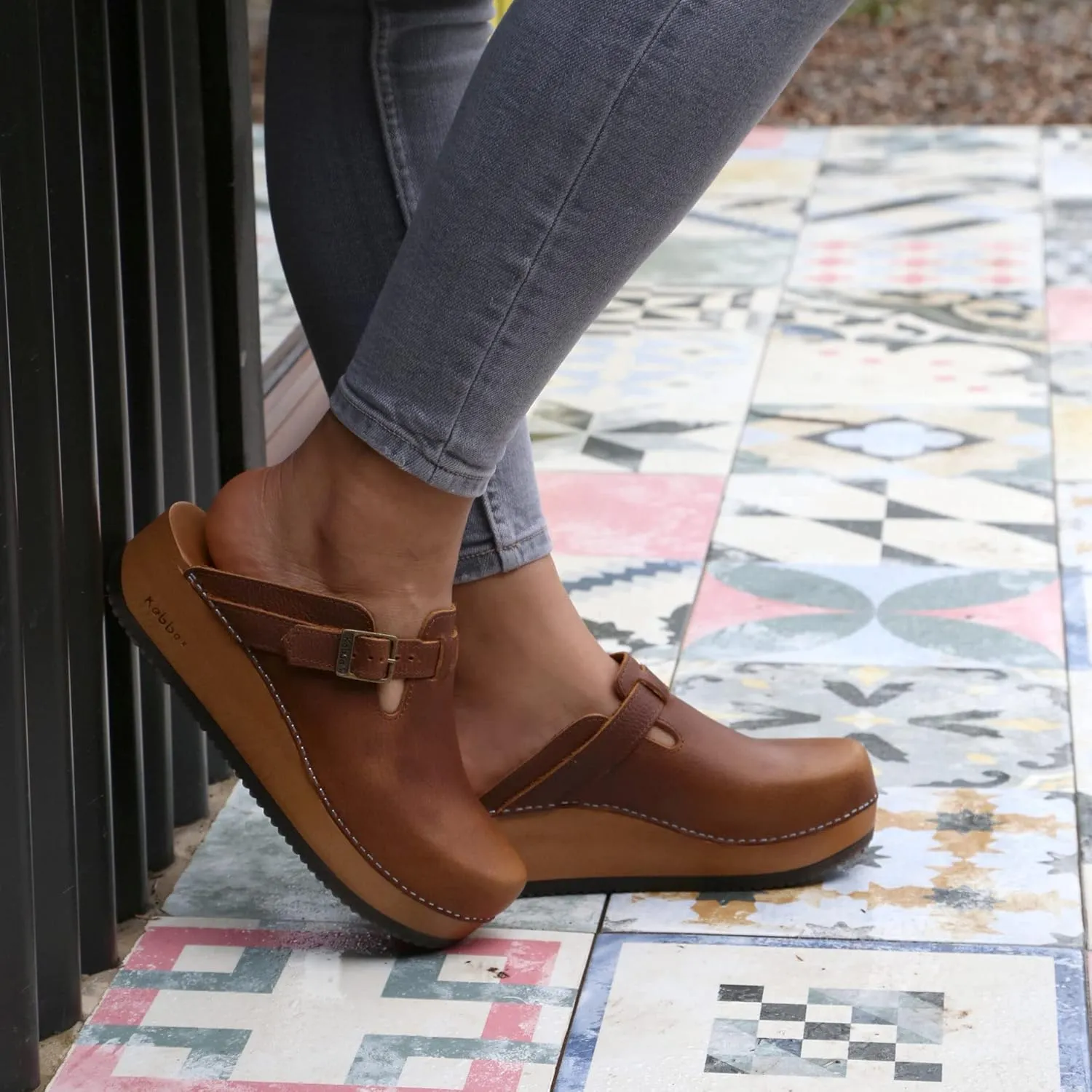 Kebba Liliane - Handmade Wooden Clogs with Genuine Leather | Arch Support and Comfortable Fit | Chilean Tepa Platform and EVA Sole |Made in Villarrica, Chile