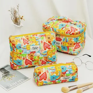 kingkiss Makeup Bag, Quilted Cosmetic Bag, Large Capacity Make Up Bag for Women, Cute Floral Storage Toiletry Bag Travel Storage Makeup Bag(Love Doodle)