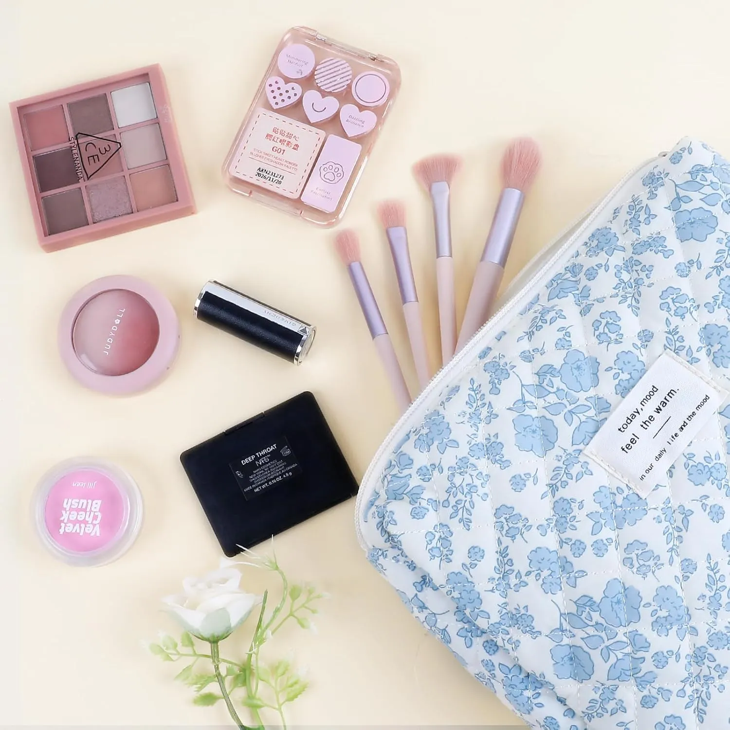 Large Quilted Makeup Bag for Women and Girls, Cute Coquette Floral Cotton Cosmetic Bag, Aesthetic Travel Organized Toiletry Bags (03-blue flower)