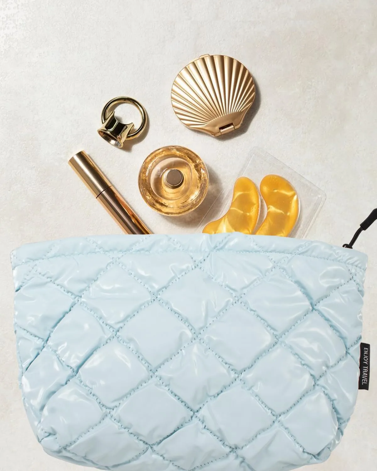 Puffer Makeup Bags for Women,Quilted Makeup Bag Cosmetic Bag, Travel Toiletry Bag for Women, Cute Makeup Bag Organizer Puffer Makeup Pouch Bag for Women Travel Essentials Toiletries (Large Blue)