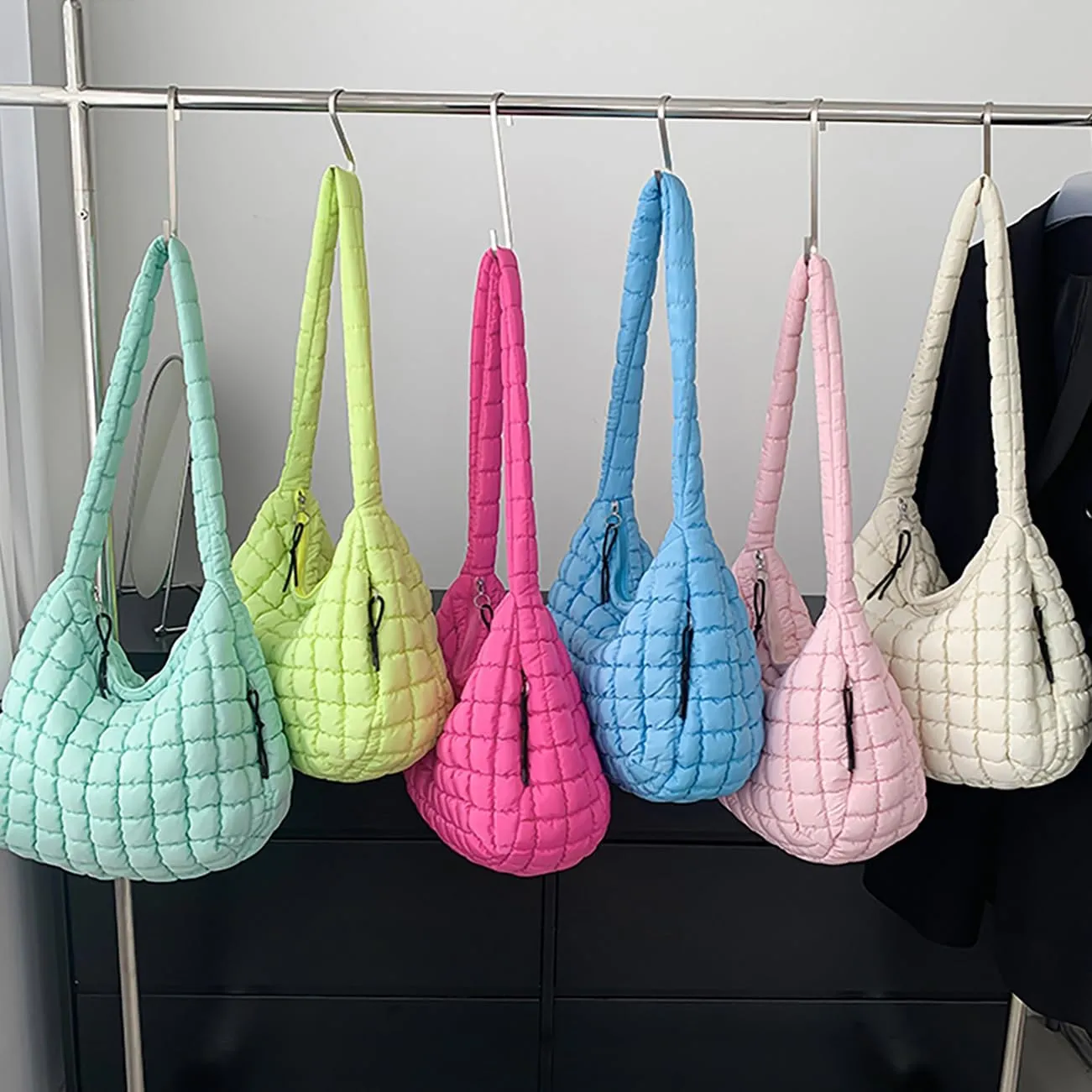 Puffer Tote Bag Quilted Tote Bag for Women Hobo Handbags Puff Purse Quilted Carryall Bag Soft Puffy Crossbody Bag