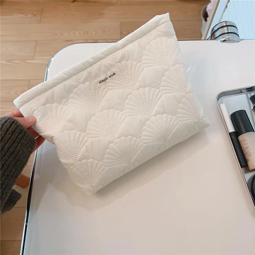 Quilted Cotton Coquette Makeup bag, Coastal Granddaughter Aesthetic Cosmetic Bag, Cute Seashell Portable Travel Toiletry Pouch (01White)