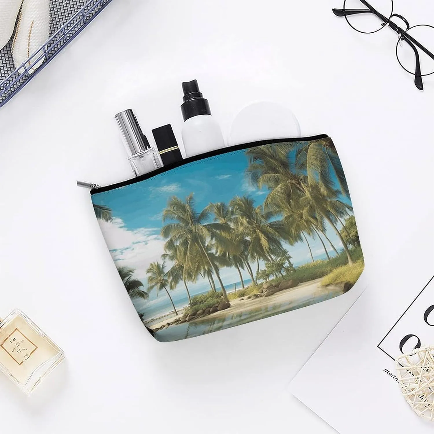 Small Cosmetic Bag Elegant Roomy Tropical Coconut Trees Beach Makeup Bags Portable Zipper Pouch Lipstick Bag Travel Toiletry Bag for Best Friend Gift