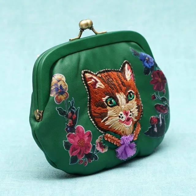 TAMAO WORLD × NATHALIE LETE Embroidery Frame Pouch Green