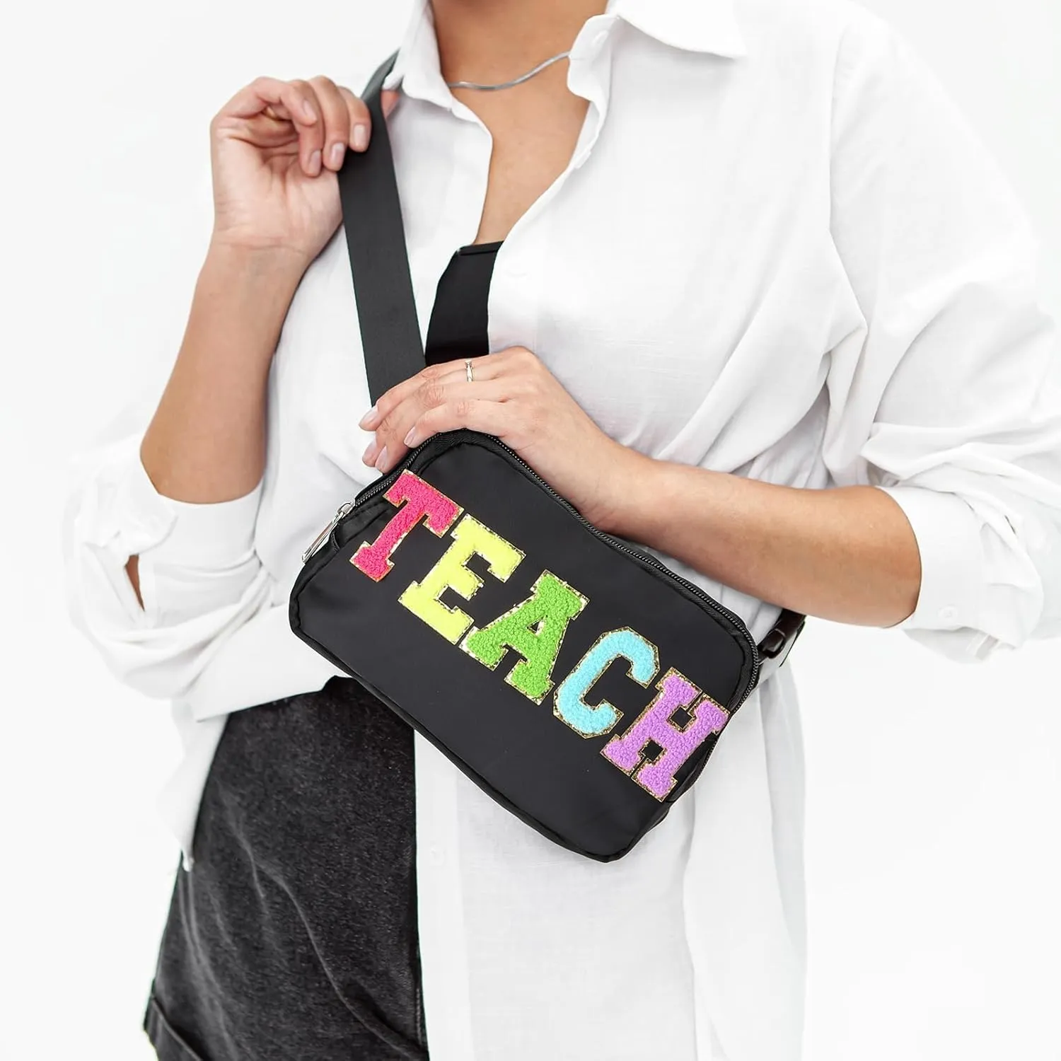 Teacher Bag Chenille Letter Patch Belt Teacher Bags Teacher Gift Cosmetic Bag Black Purse Crossbody Bag Nylon Adjustable Strap for Women Friends Coworkers Zipper Makeup Pouch