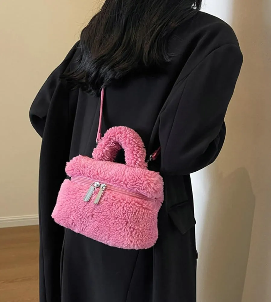 Women's Soft Faux Fur Crossbody Bag Fluffy Top Handle Shoulder Bag Fall Winter Handbag Small Plush Furry Bucket Purse